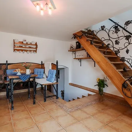Prázdninový dům Sklep Zatisi